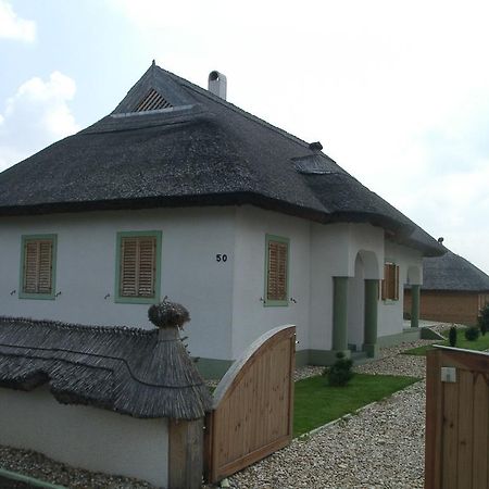 Csenye Vendeghaz Hotel Exterior photo